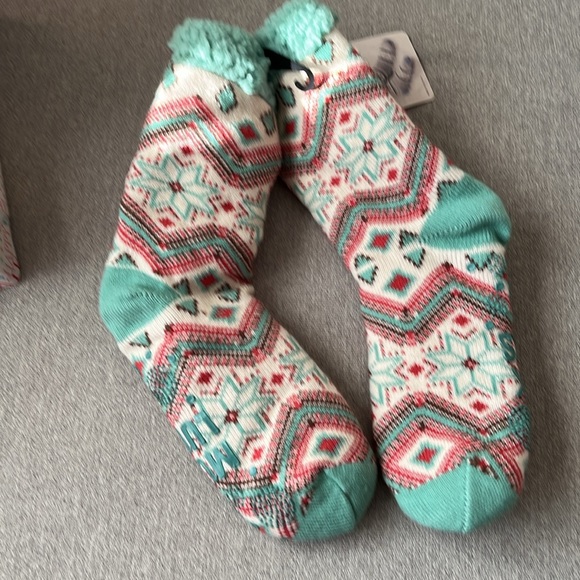 MUK LUKS CABIN SOCKS - Picture 3 of 7